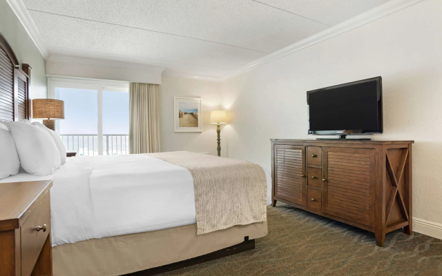 Standard Double room with partial view