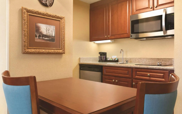 1 Bedroom Premium Double Suite