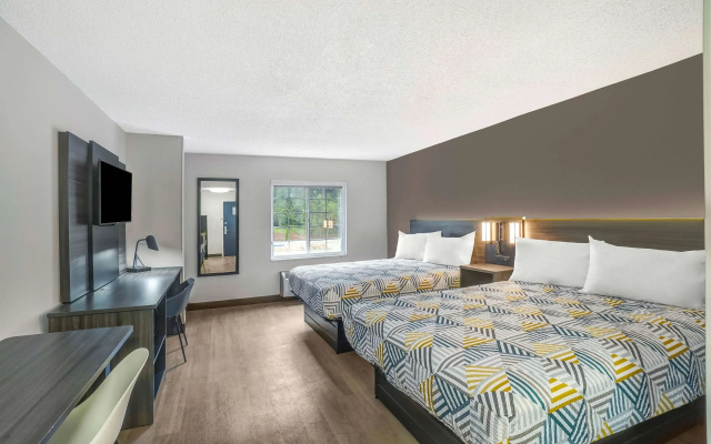 Standard Quadruple room