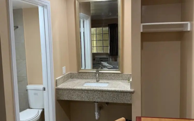 Comfort room