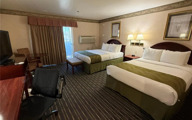 Standard Quadruple room with balcony