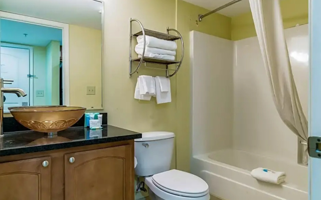 Double Suite with partial view