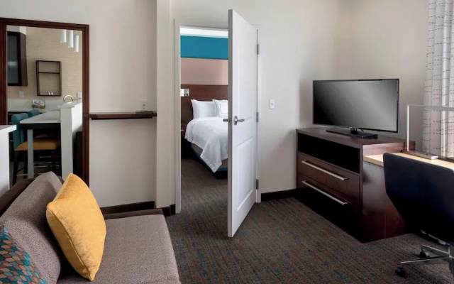 1 Bedroom Suite