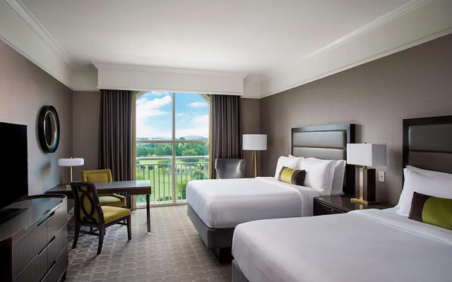 Grand Quadruple room with park view