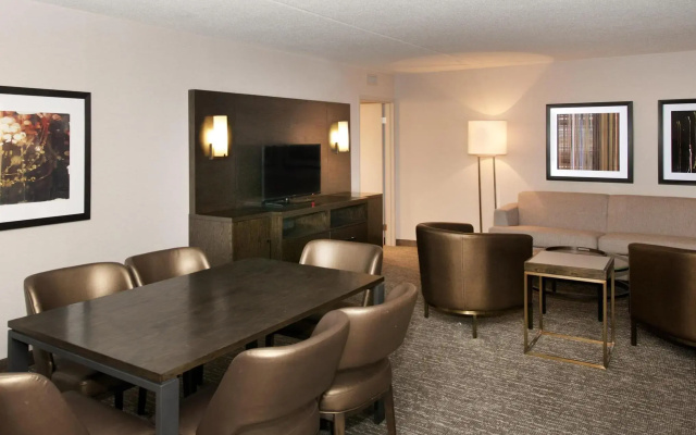 1 Bedroom Suite
