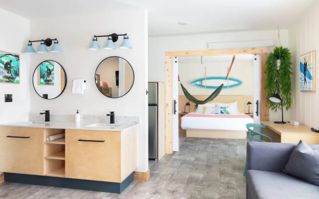 2 Bedrooms Double Suite
