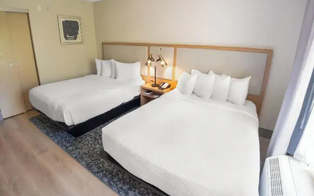 Quadruple Suite
