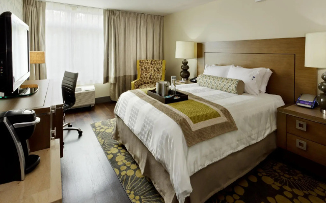 Standard Double room with pool view