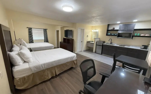 Standard Quadruple room