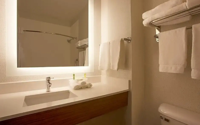 1 Bedroom Sextuple Suite