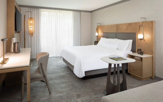 Standard Double room with balcony and with golf view