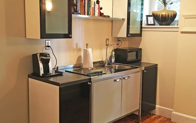 1 Bedroom Suite