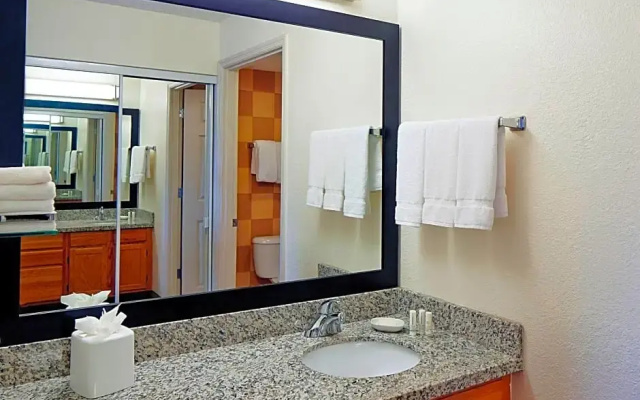 2 Bedrooms Quadruple Suite