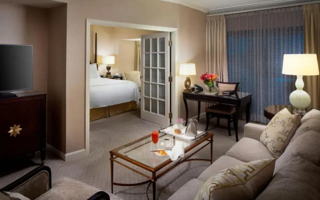 Luxury Suite
