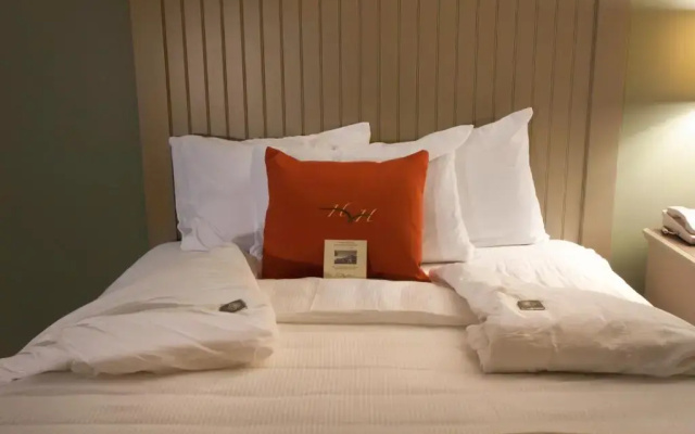 Standard Quadruple room with balcony and with river view