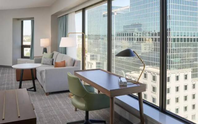 Quadruple Suite with city view