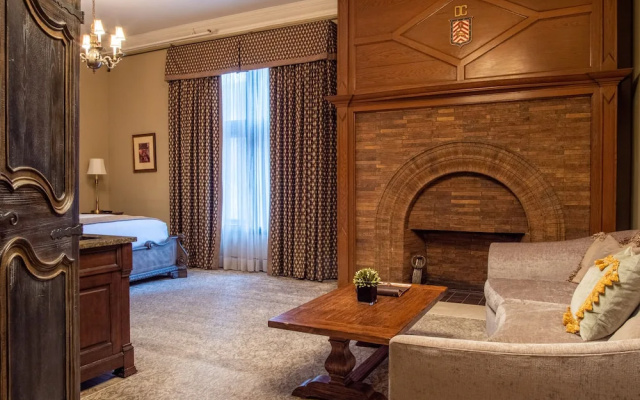 Double Suite