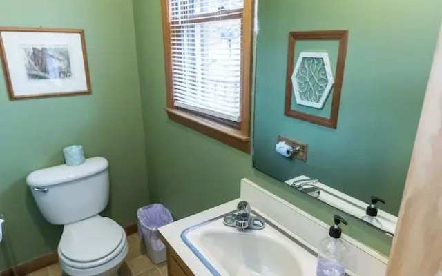 2 Bedrooms Standard Family room with river view