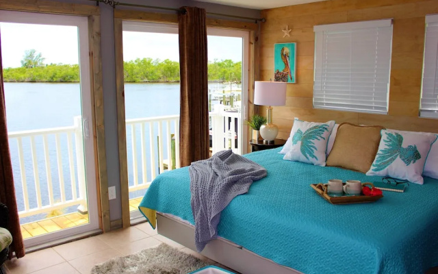 Grand Suite with balcony and with water view