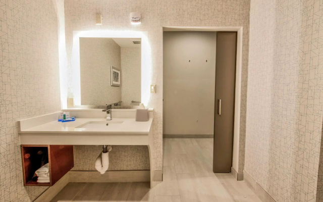 Double Suite