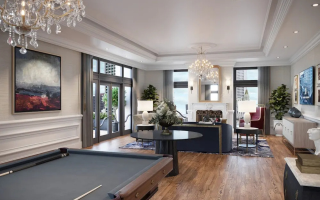 1 Bedroom Club Suite with balcony