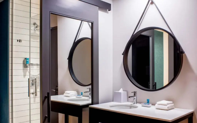 Superior Double room with city view
