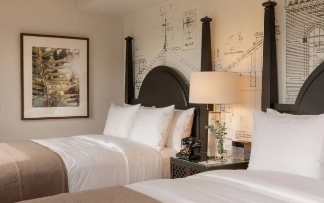 Classic Quadruple room