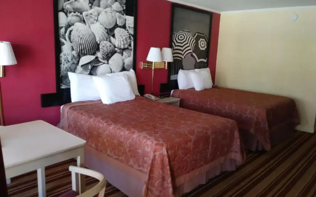 1 Bedroom Standard Quadruple room with pool view
