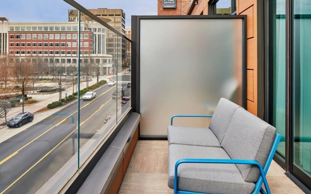 Standard Quadruple room with balcony and with city view