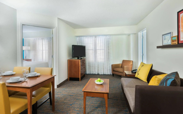 2 Bedrooms Suite