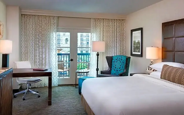 Center Atrium View Double room