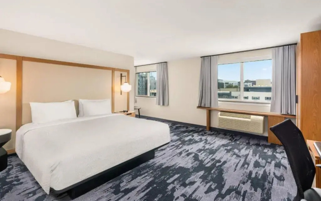 Standard room with city view