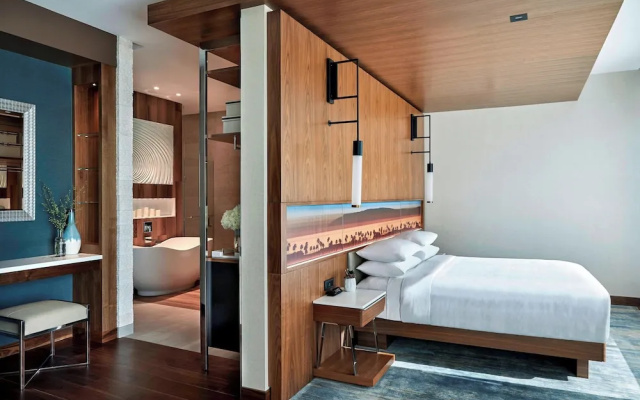 1 Bedroom Presidential Suite with balcony
