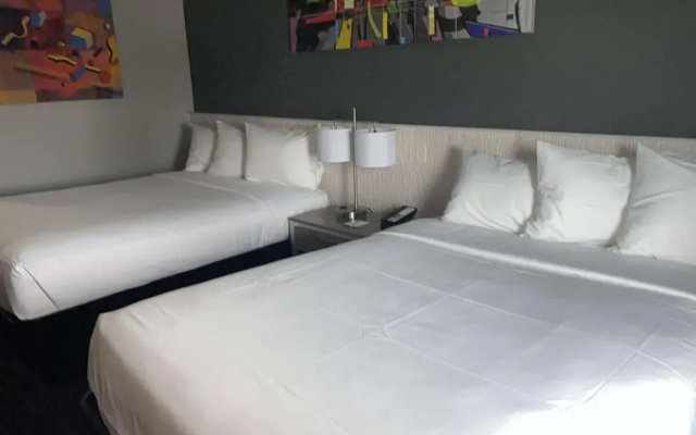 Quadruple Suite