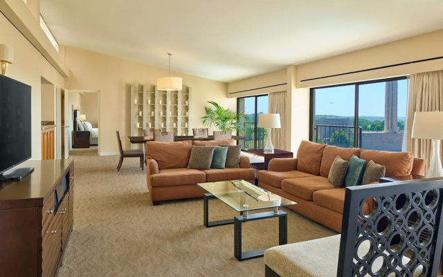 1 Bedroom Club Suite