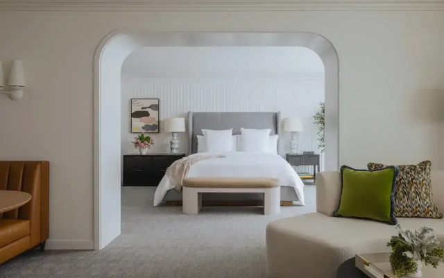 2 Bedrooms Suite with city view