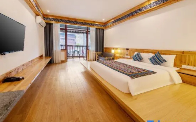 Standard room with balcony