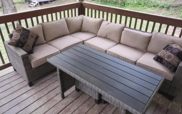 Deluxe Studio