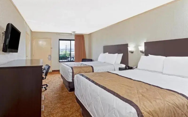 Standard Sextuple room