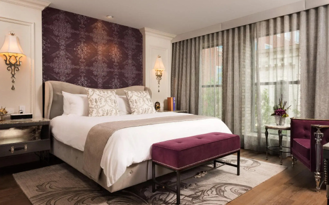 Standard room with city view