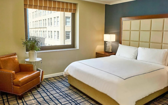 Executive Studio Suite