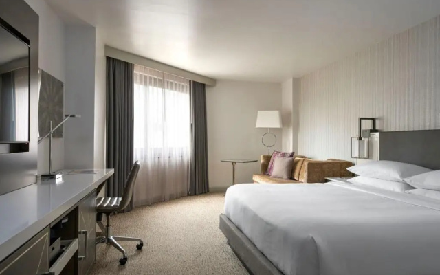 Premier room