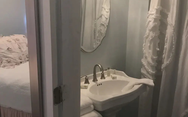 Deluxe Cottage
