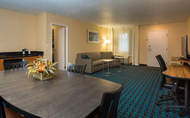 1 Bedroom Executive Double Suite