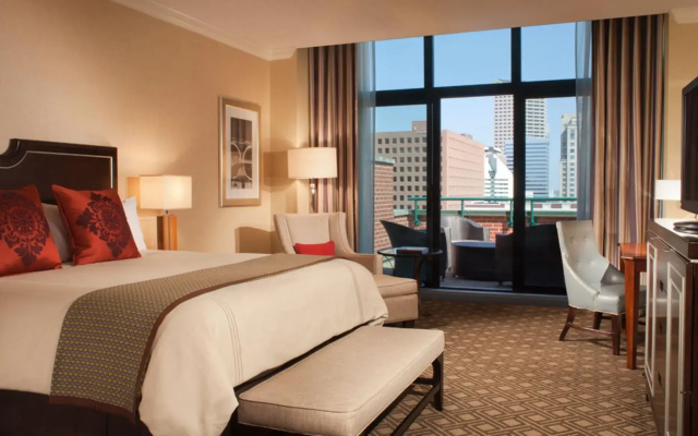 Premier Double room with city view