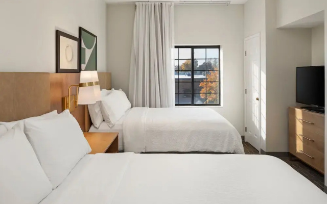 1 Bedroom Suite