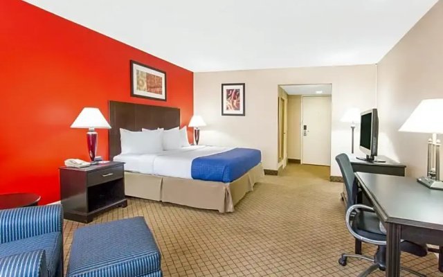Standard Double room with partial view
