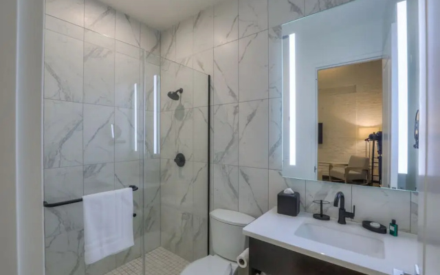 2 Bedrooms Premium Double Suite