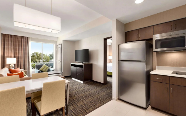 1 Bedroom Premium Double Suite