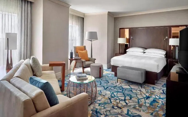 Executive Suite